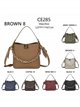 Bolso cubo con cadena decorativa y bandolera