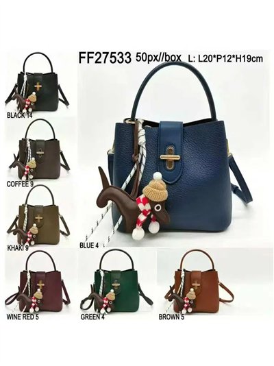 Sac seau avec foulard et pendentif décoratif 2