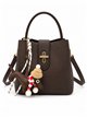 Sac seau avec foulard et pendentif décoratif