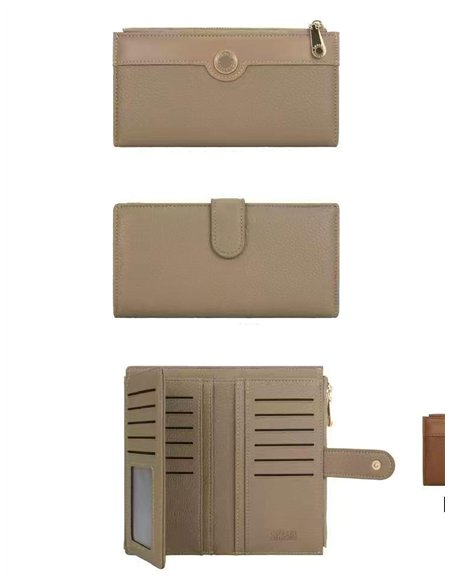 Large wallet with organised compartments and snap closure