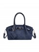 Handtasche mit dekorativem Verschluss und Schulterriemen