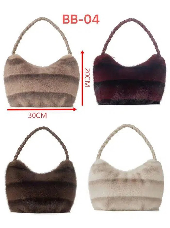 Borsa a tracolla in pelliccia sintetica con manico intrecciato