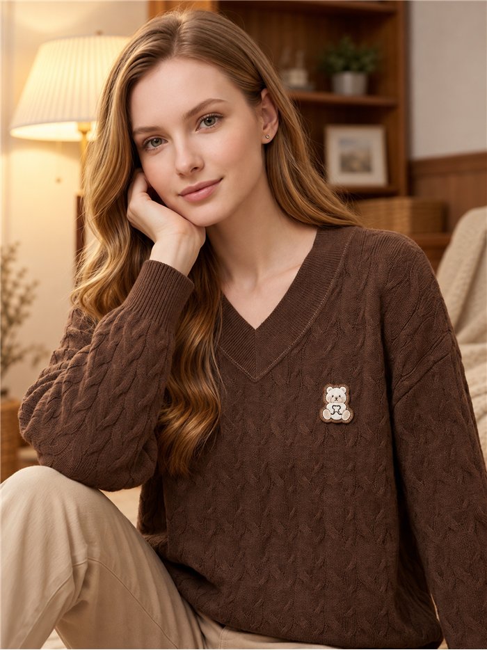 Pull en maille torsadée à patch ours en peluche