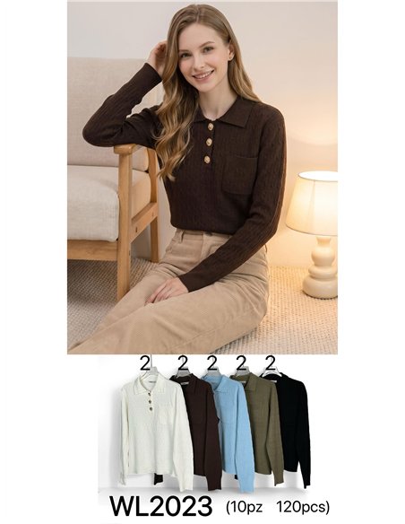Pull polo à col torsadé et boutons bijoux