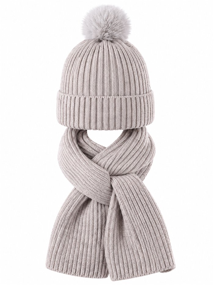 Set aus gerippter Strickmütze mit Bommel und Schal