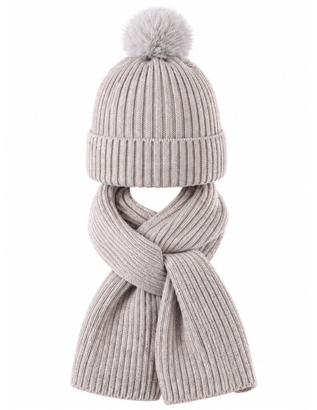 Set aus gerippter Strickmütze mit Bommel und Schal