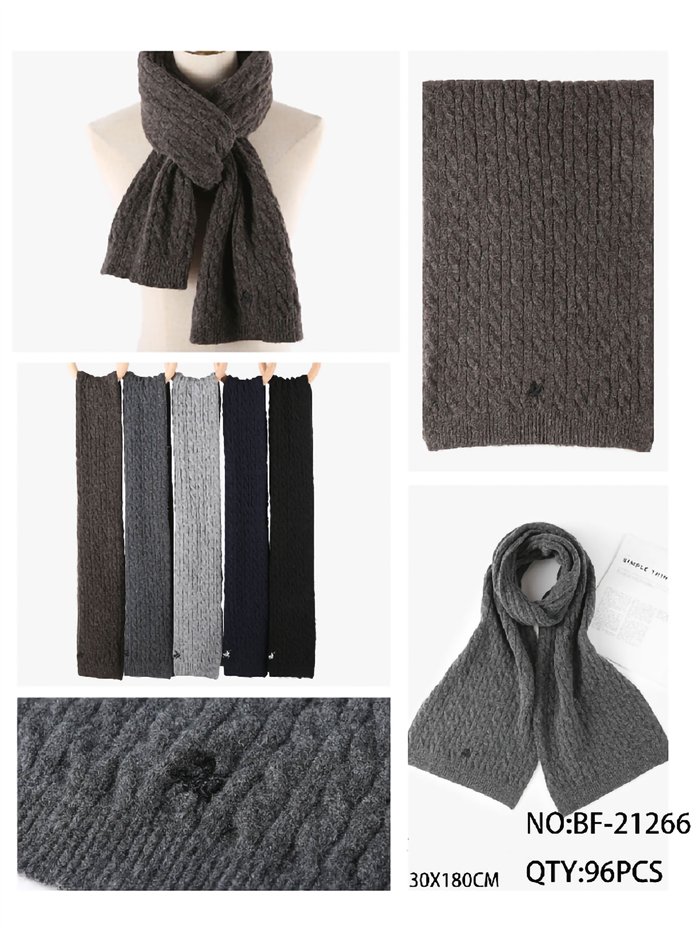Geflochtener Strickschal mit Reiterstickerei