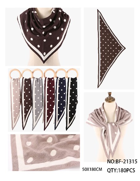 Écharpe triangulaire tricotée à pois avec bordure contrastée