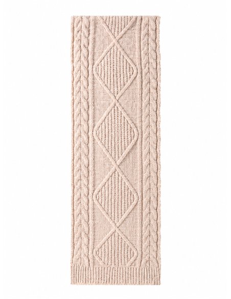 Diamond cable-knit winter scarf