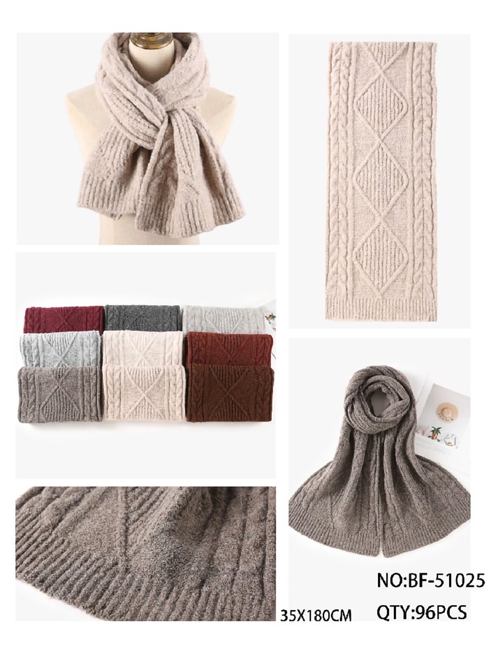 Diamond cable-knit winter scarf
