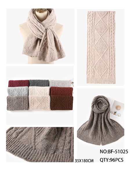 Diamond cable-knit winter scarf