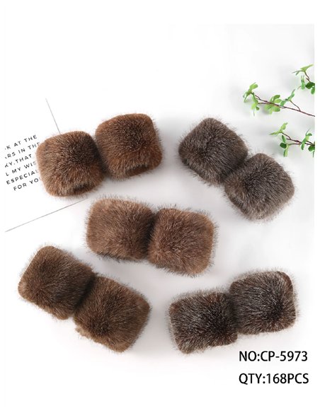 Poignets en fourrure synthétique effet vison