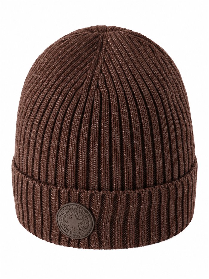 Gorro de punto canalé con aplique circular