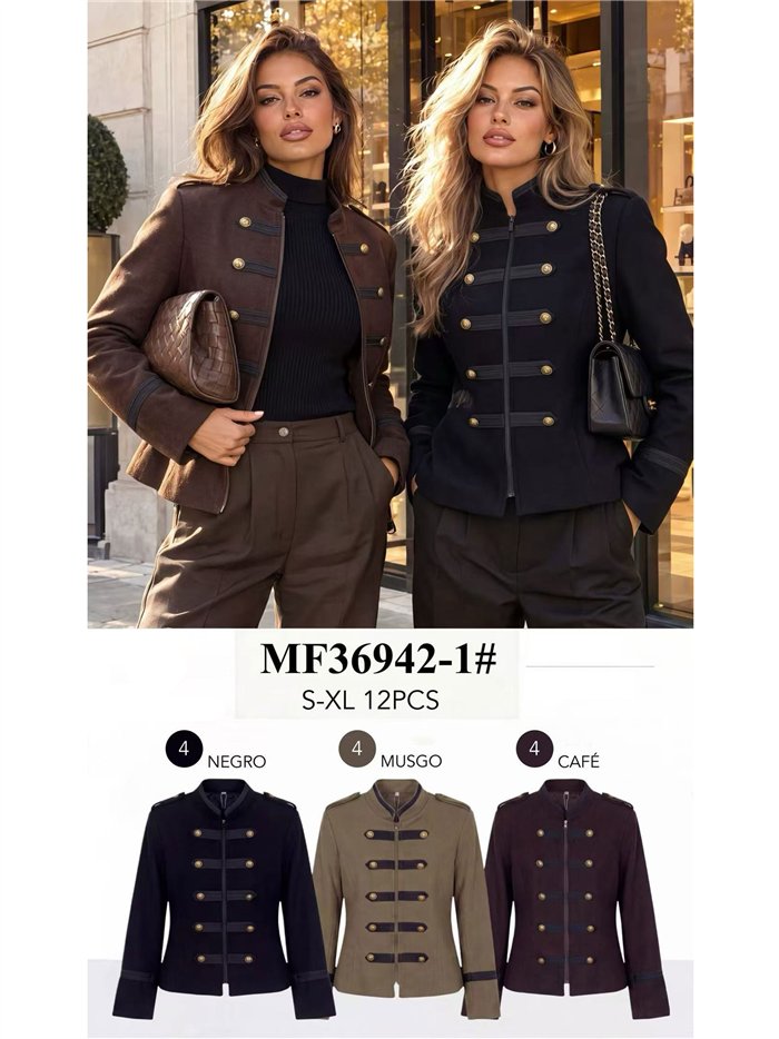 Chaqueta militar paño con botones dorados