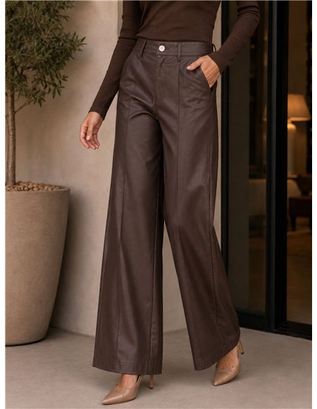 Pantalón wide leg efecto piel