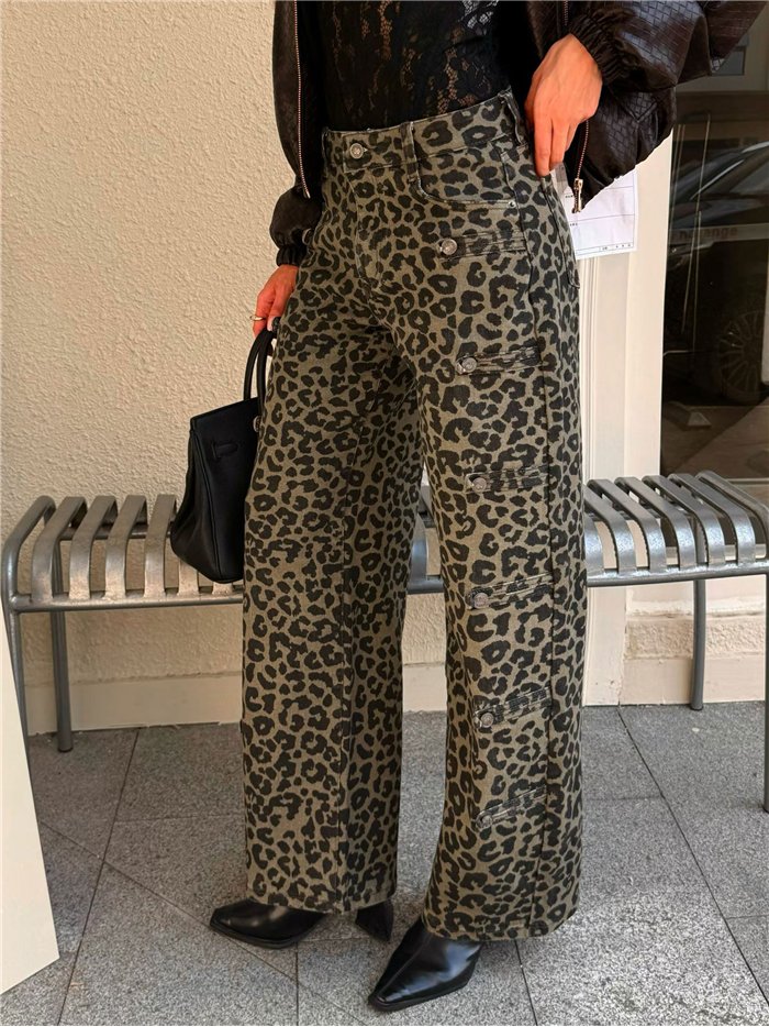 Jeans balloon animal print con botones
