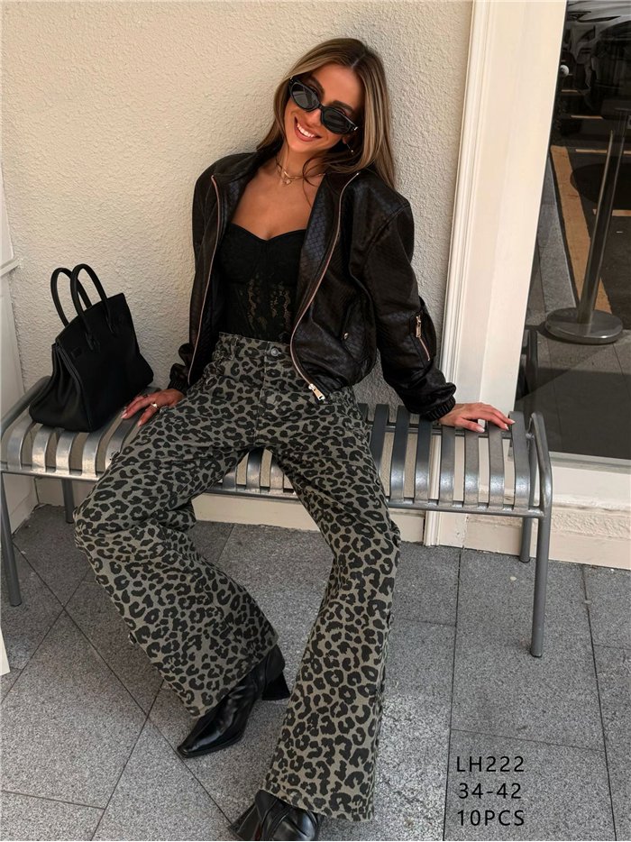 Jeans balloon animal print con botones
