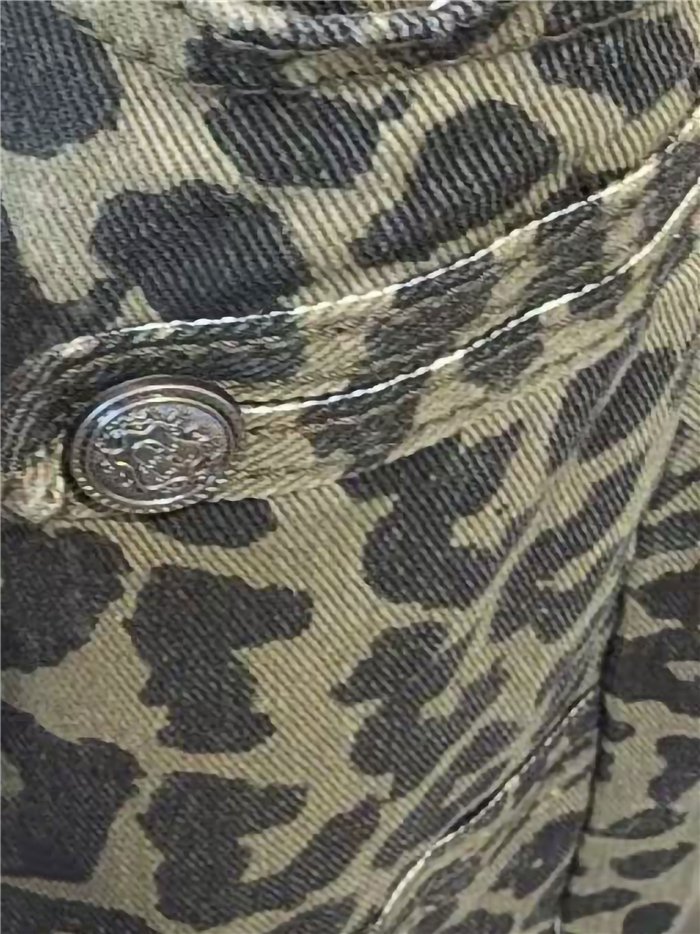 Jeans balloon animal print con botones