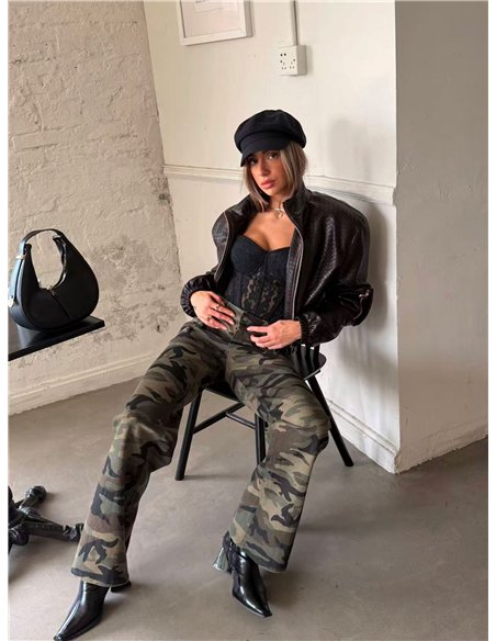 Jeans wide leg camuflaje con botones