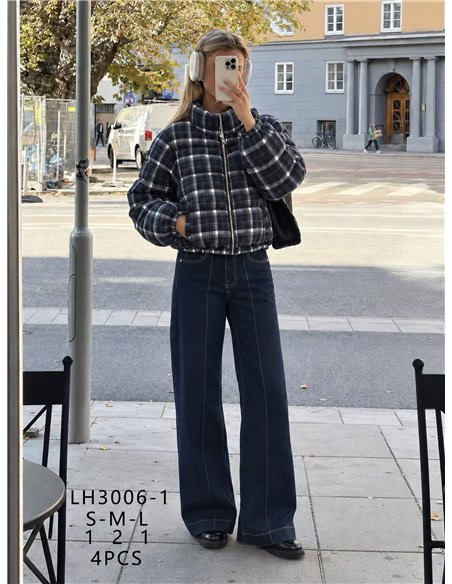 Cropped plaid puffer jacket